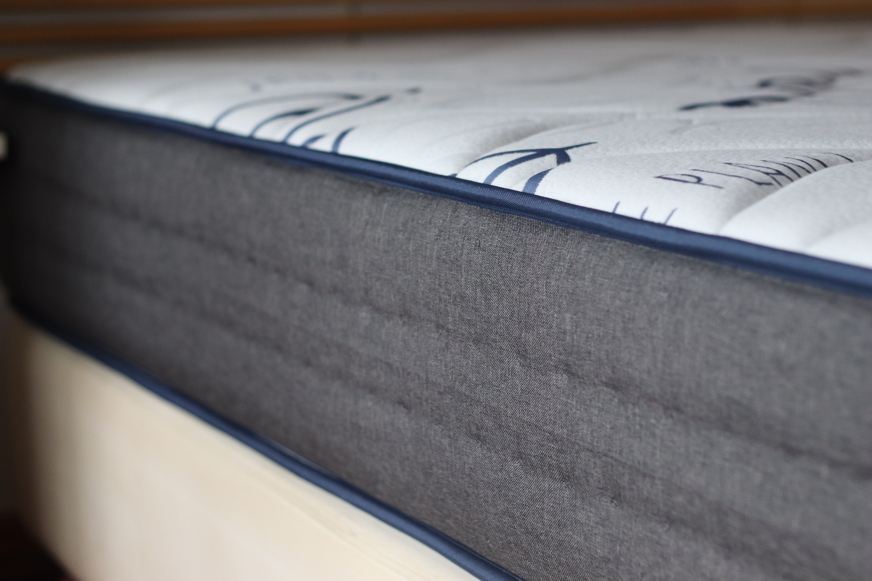 Lateral de um colchão